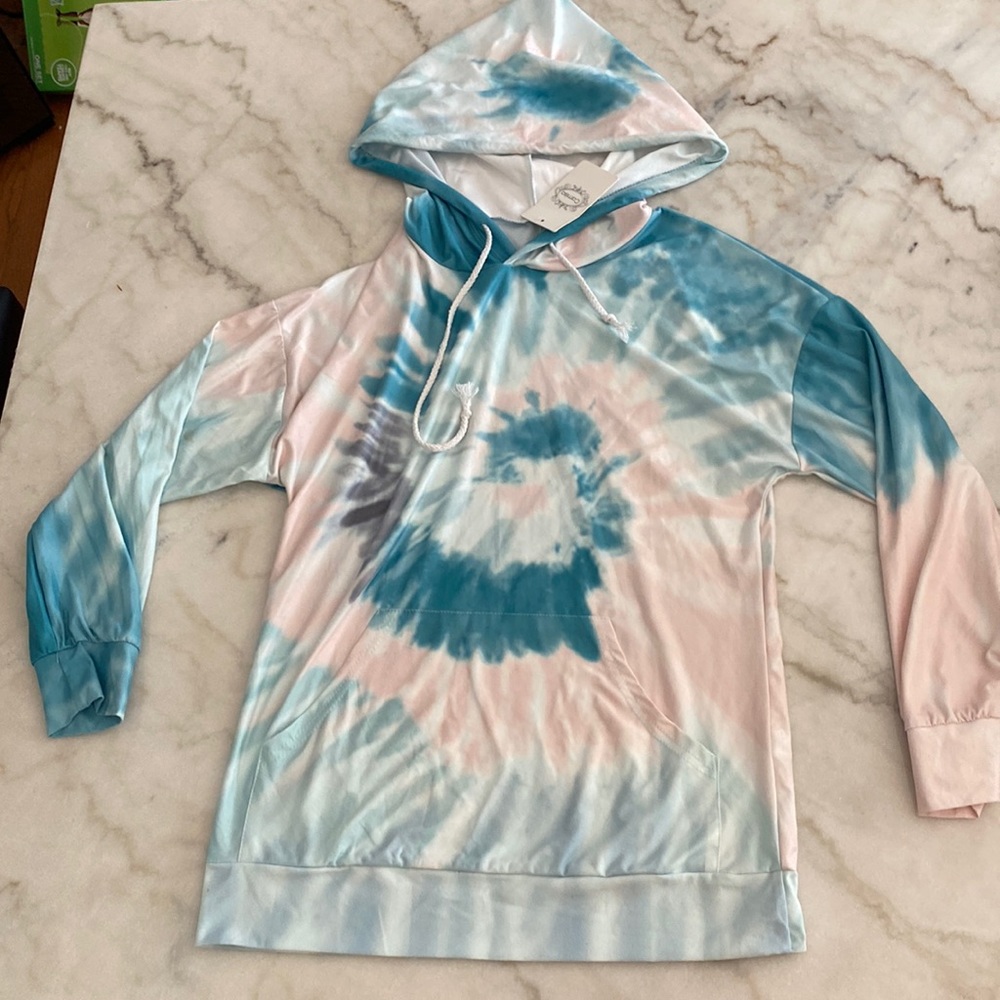 Camisa Blue and Pink Tie Dye Hoodie